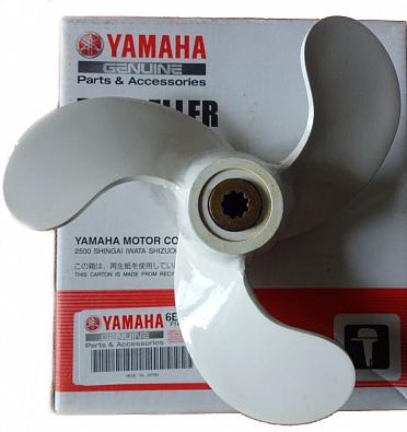Изображение товара 6E0-45949-00-5B Гребной винт для YAMAHA 4/5, 3x7-1/4x5, шлицевой (оригинал)