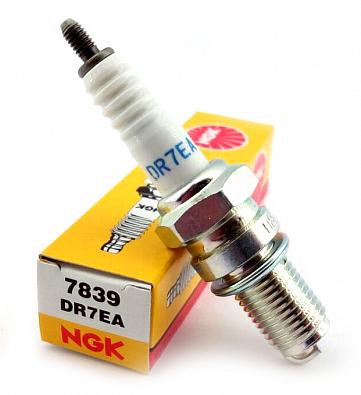 Изображение товара DR7EA Свеча зажигания NGK DR7EA/7839 OEM: 94703-00345/94701-00345/09482-00398/x22esr-u