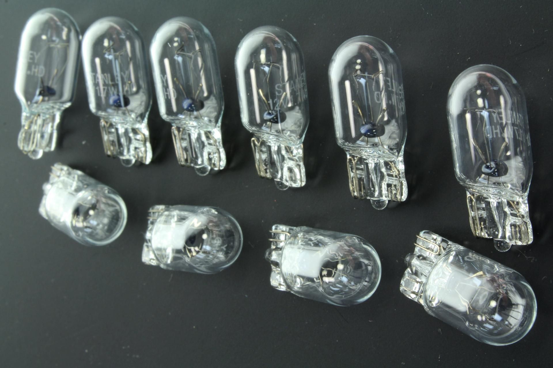 Изображение товара Лампа (12V-1.7W T10)