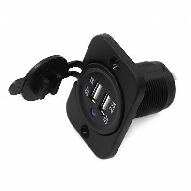 Изображение товара DS2213 Панель с двойным USB разъемом и подсветкой 12-24V, прямоуг., задняя (NEKEKE)